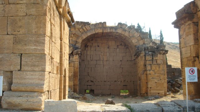 hierapolis6.jpg