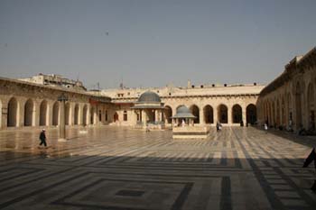 16Aleppo-Moschea-Omay-esterno