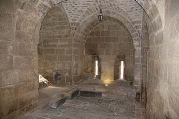 5Aleppo-Cittadella-sale-int